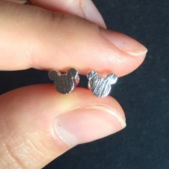 Mickey Mouse earrings - Picture 3 of 4